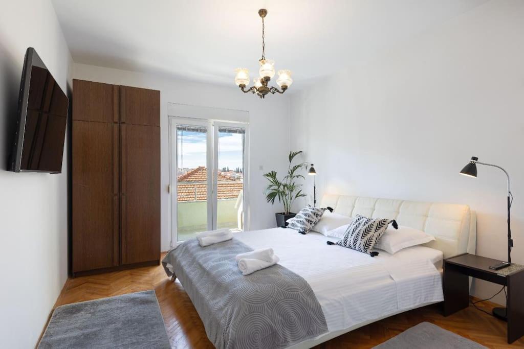 Apartment Blue Stobrec Bagian luar foto