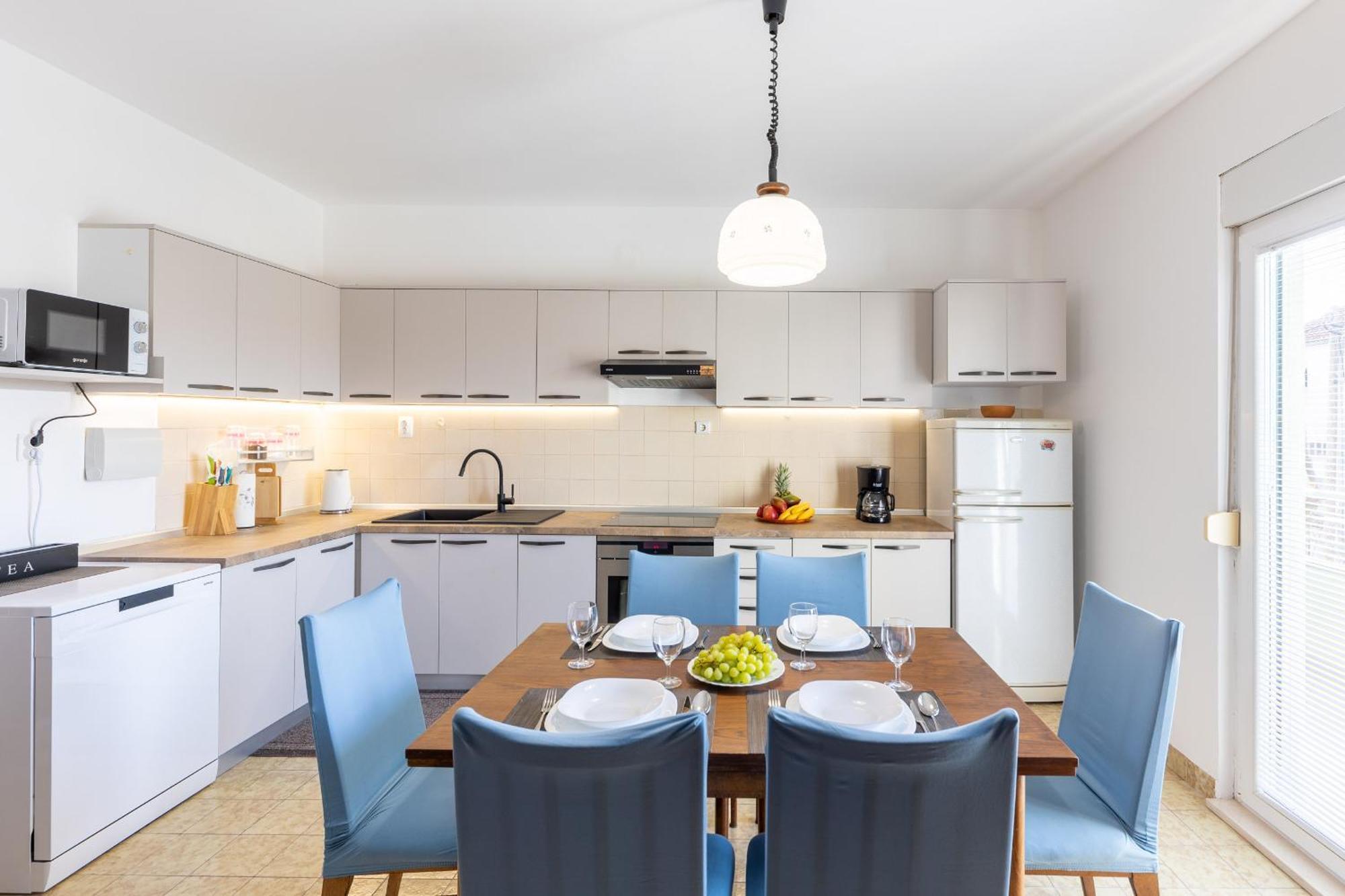 Apartment Blue Stobrec Bagian luar foto